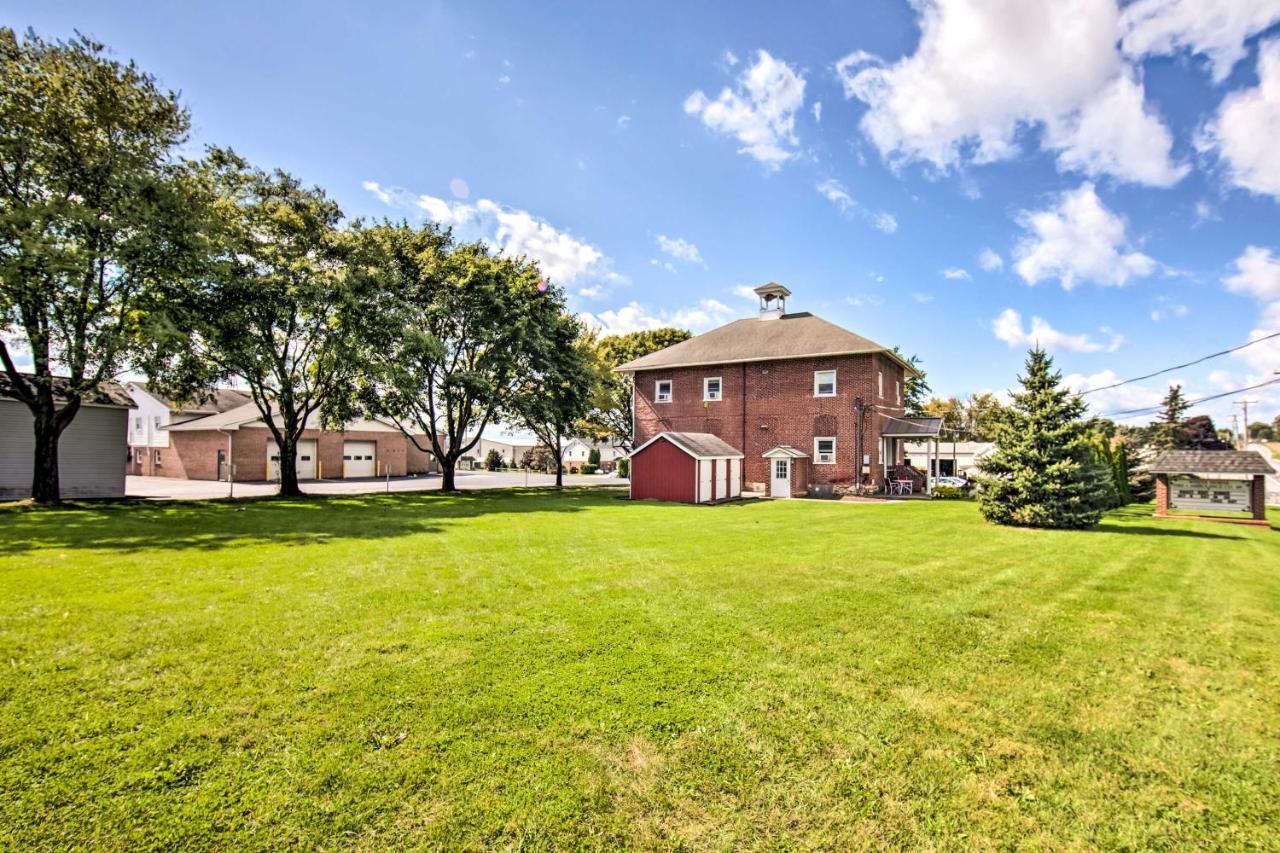 GapDutch Country Schoolhouse Haven With Grill!アパートメント エクステリア 写真